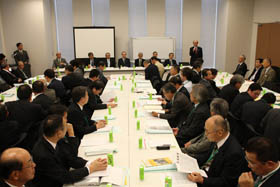 ��1�񑍉���̗l�q